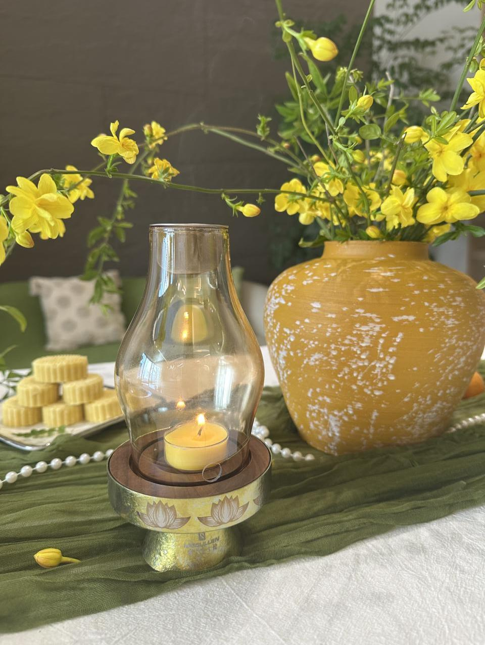 Premium Titanium Oil Burner with Walnut Base – Elegant Essential Oil Diffuser & Candle Holder